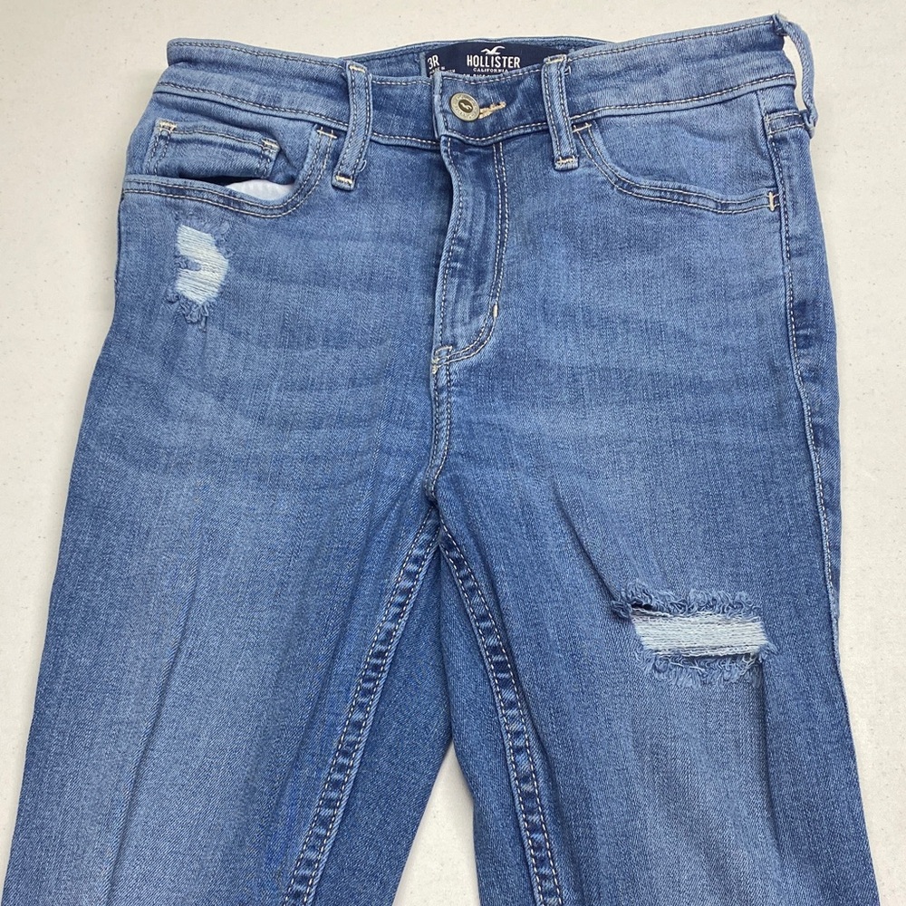 Hollister Women's Light Blue Distressed Skinny Jeans